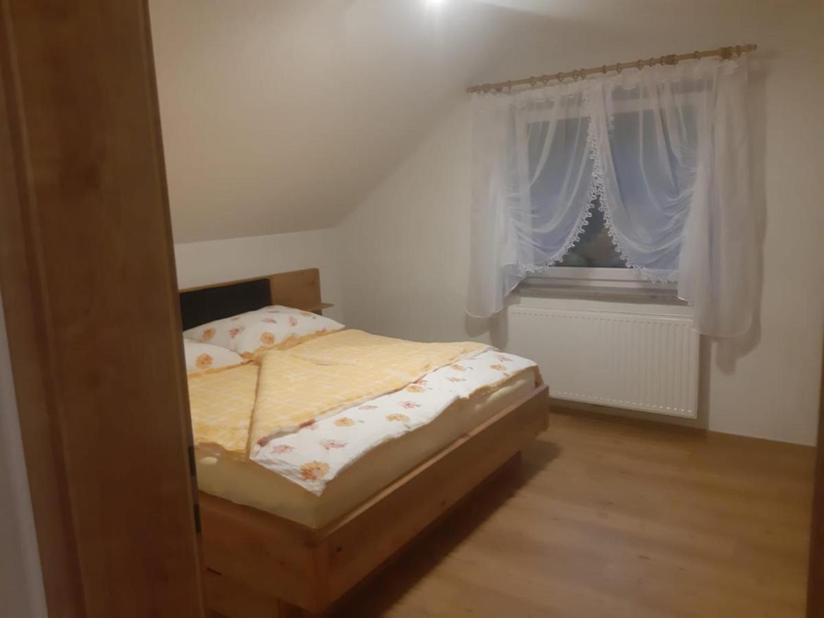 Ferienwohnung Anika Kleinlobming エクステリア 写真